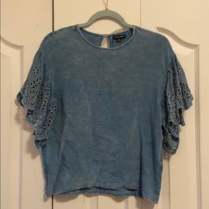 Blue flower patterned sleeves top